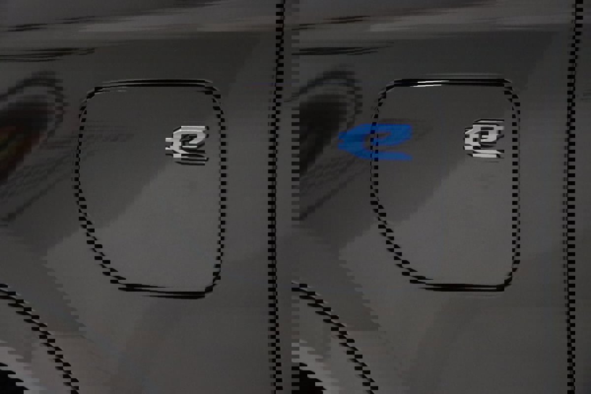 Used 2023 Jeep Grand Cherokee Summit image 13