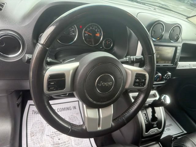 Used 2017 Jeep Compass High Altitude AWD/4WD image 12