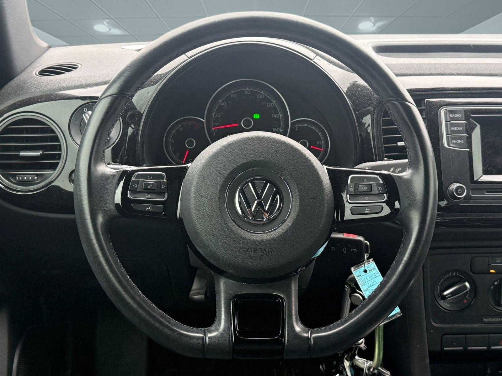 Used 2019 Volkswagen Beetle 2.0T image 11