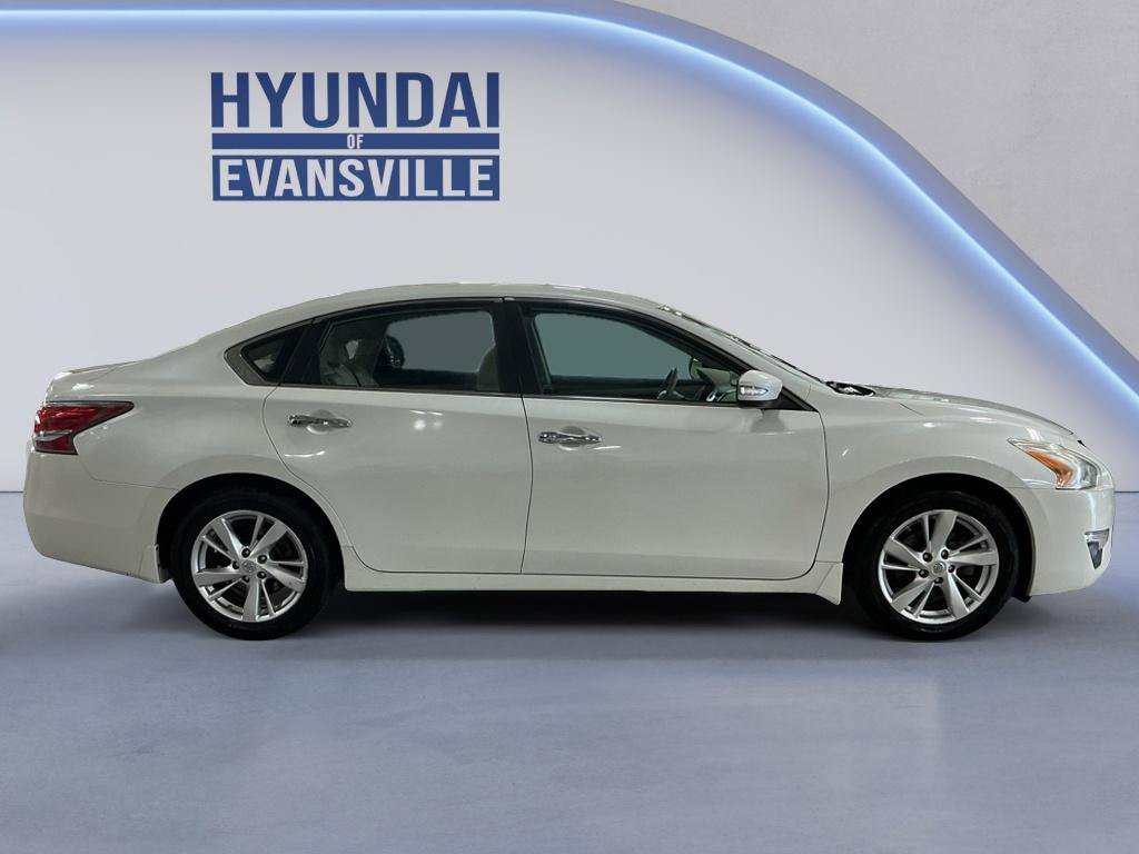 Used 2015 Nissan Altima 2.5 SL w/ Technology Package FWD image 6