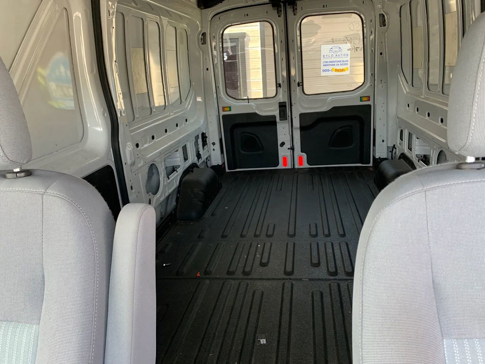 Used 2018 Ford Transit 350 148 Medium Roof RWD image 8