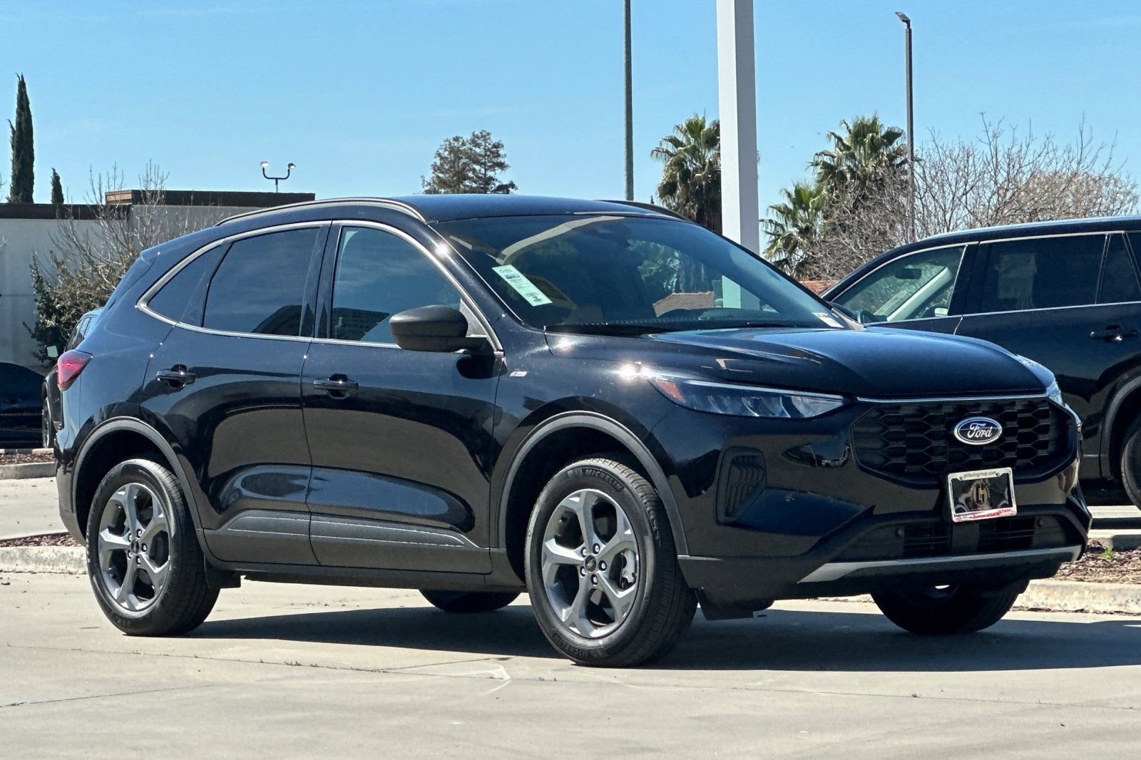 Used 2025 Ford Escape ST-Line image 8