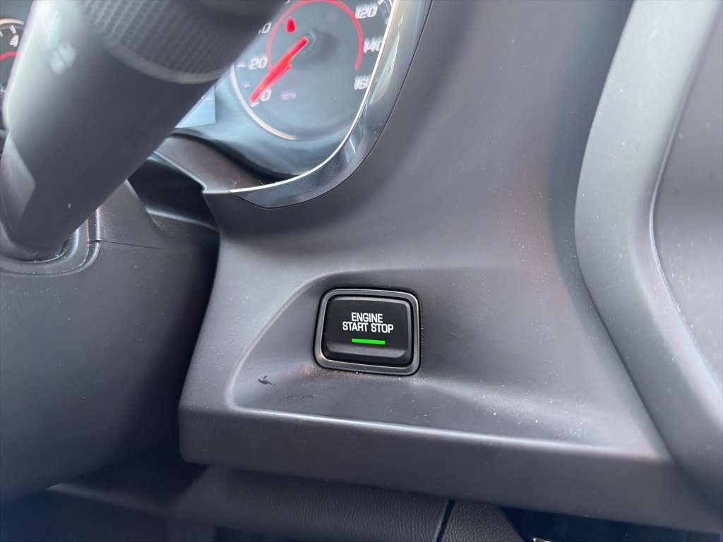 Used 2020 Chevrolet Camaro LT image 30