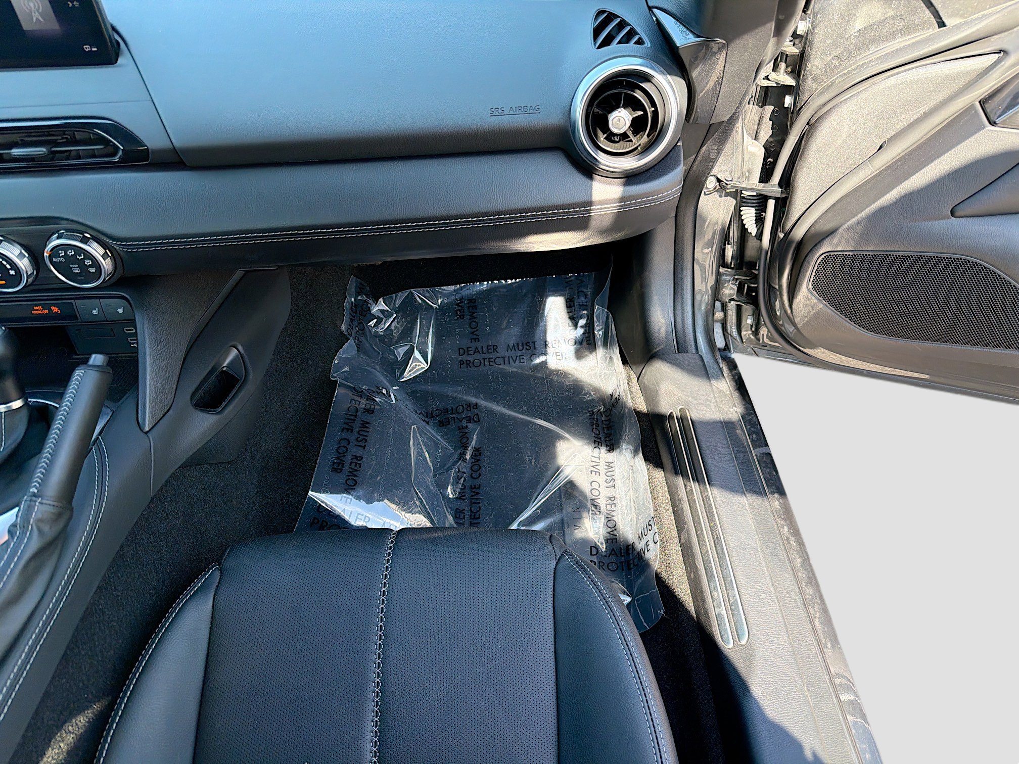 Used 2025 MAZDA MX-5 Miata RF Grand Touring RWD image 17
