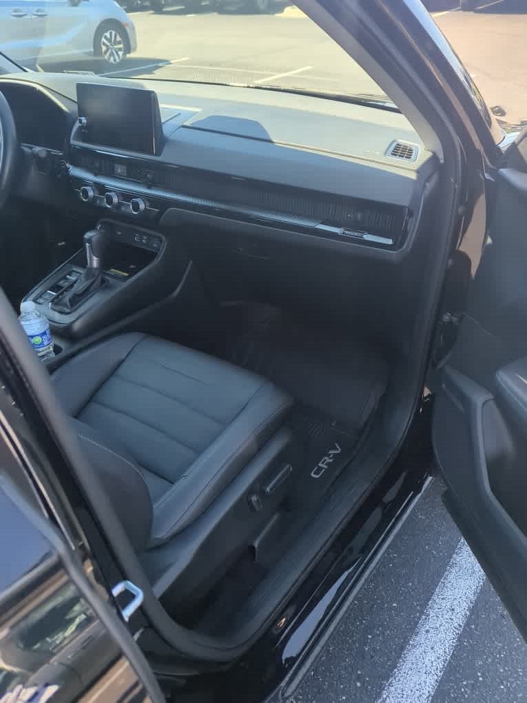 Used 2024 Honda CR-V EX-L image 3