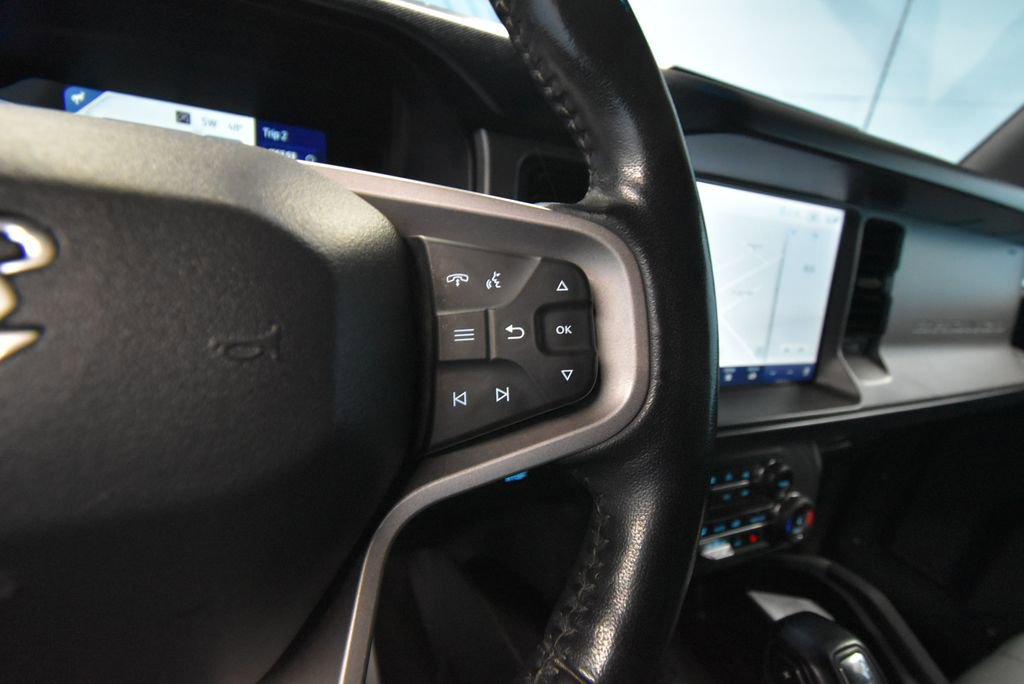 Used 2022 Ford Bronco Outer Banks image 11