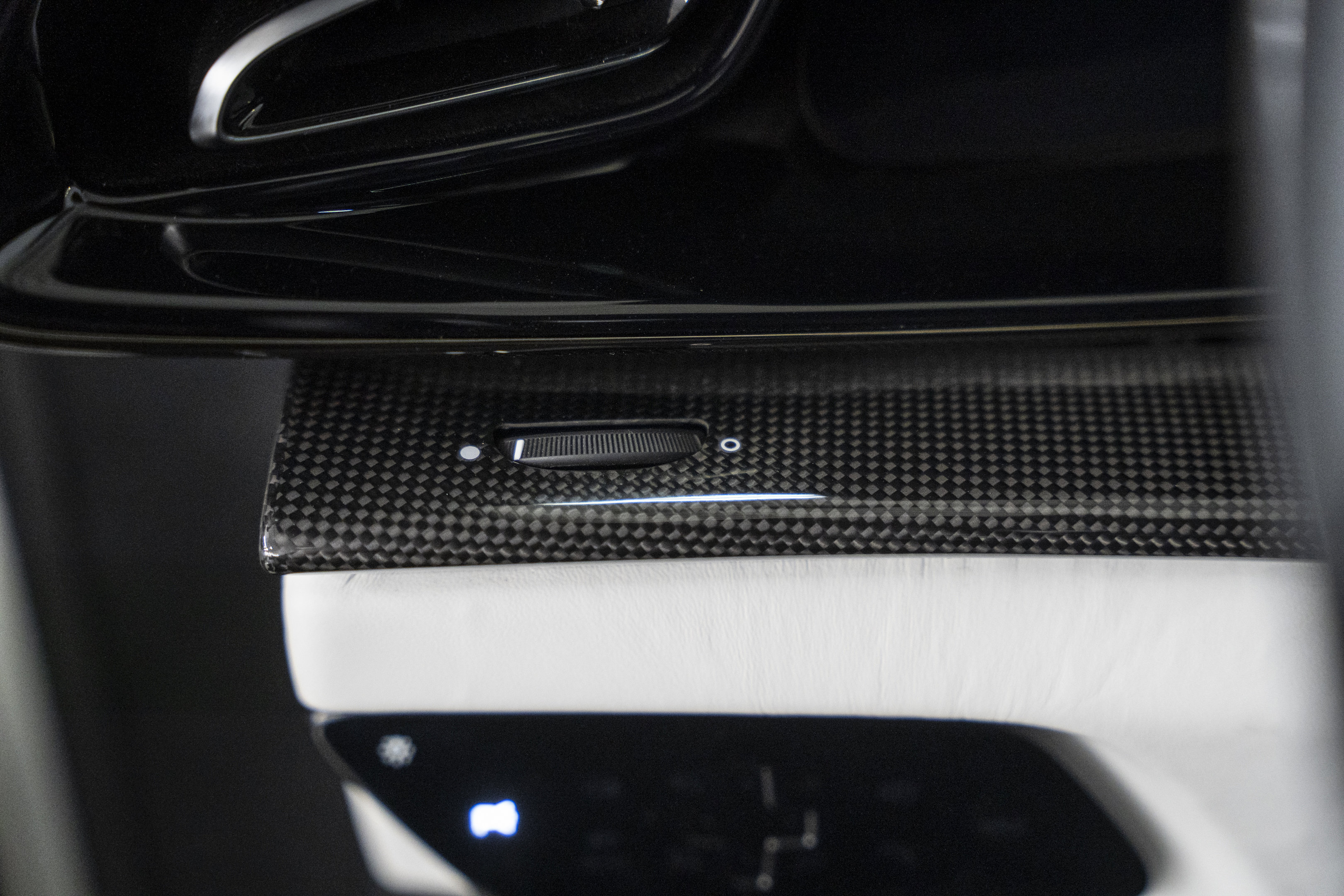 Certified 2024 Ferrari Purosangue AWD image 52