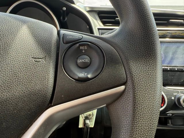 Used 2018 Honda Fit LX image 31