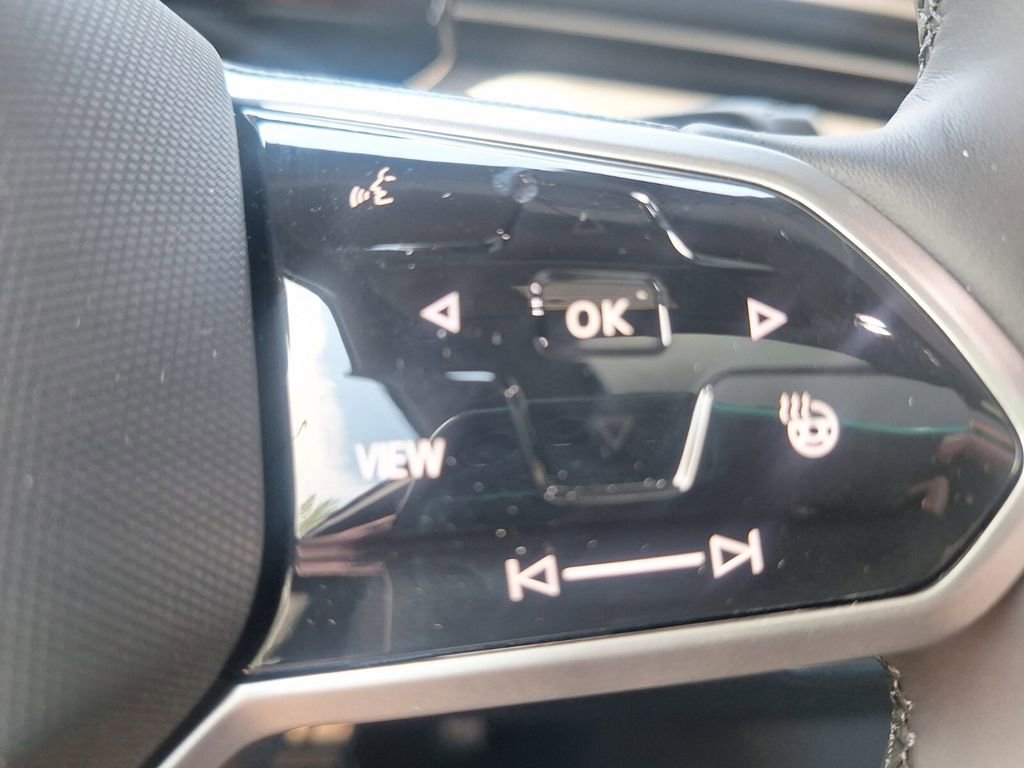 New 2025 Volkswagen ID. Buzz Pro S Plus image 14