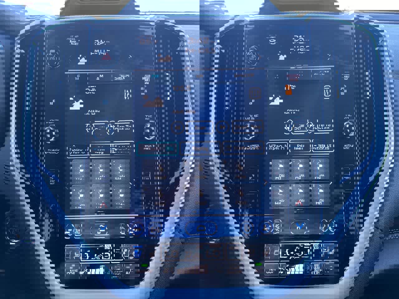 Used 2023 Subaru Ascent Touring image 16