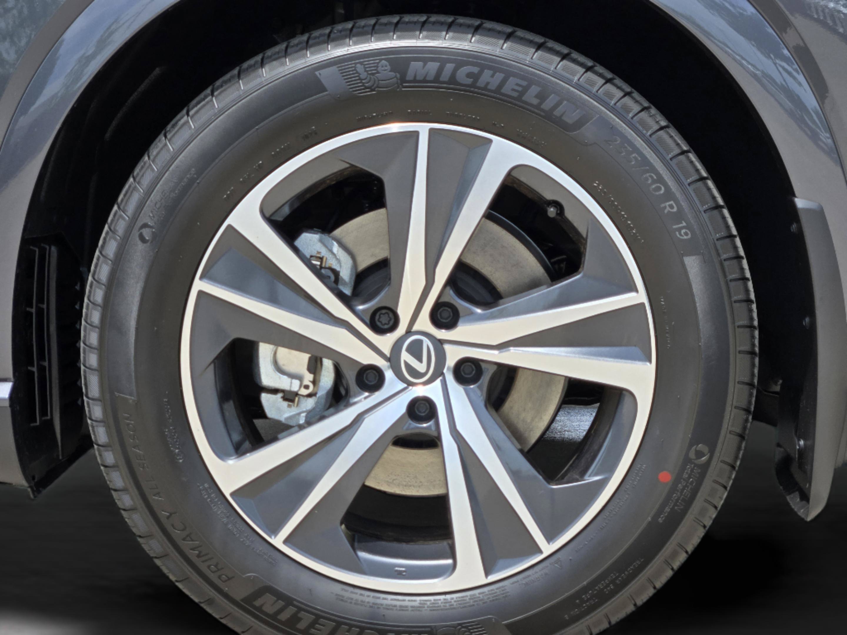 New 2026 Lexus RX 350 FWD image 21