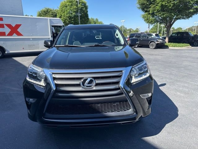 Used 2017 Lexus GX 460 Premium w/ Premium Package AWD/4WD image 4
