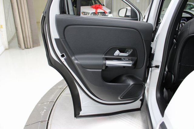 Used 2024 Mercedes-Benz GLA 250 image 35