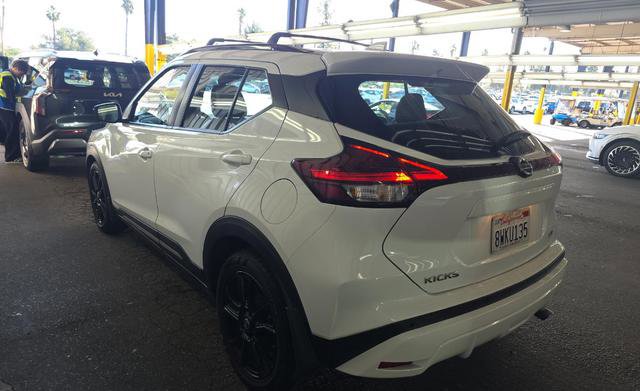 Used 2021 Nissan Kicks SR w/ SR Premium Package image 4