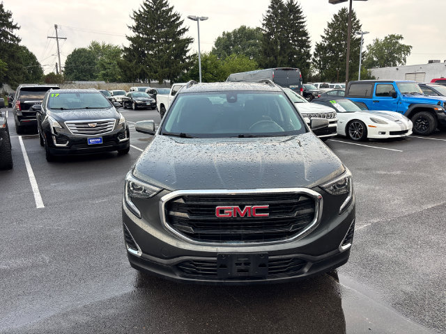 Used 2020 GMC Terrain SLE w/ Driver Convenience Package FWD image 5