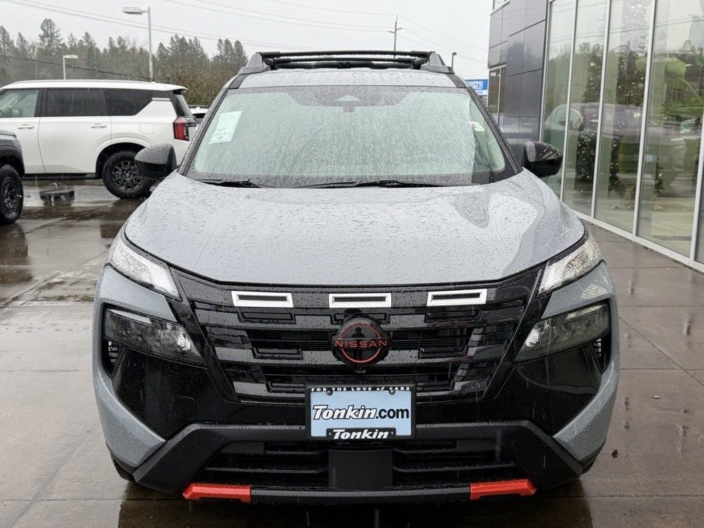 Used 2026 Nissan Rogue SV AWD/4WD image 3