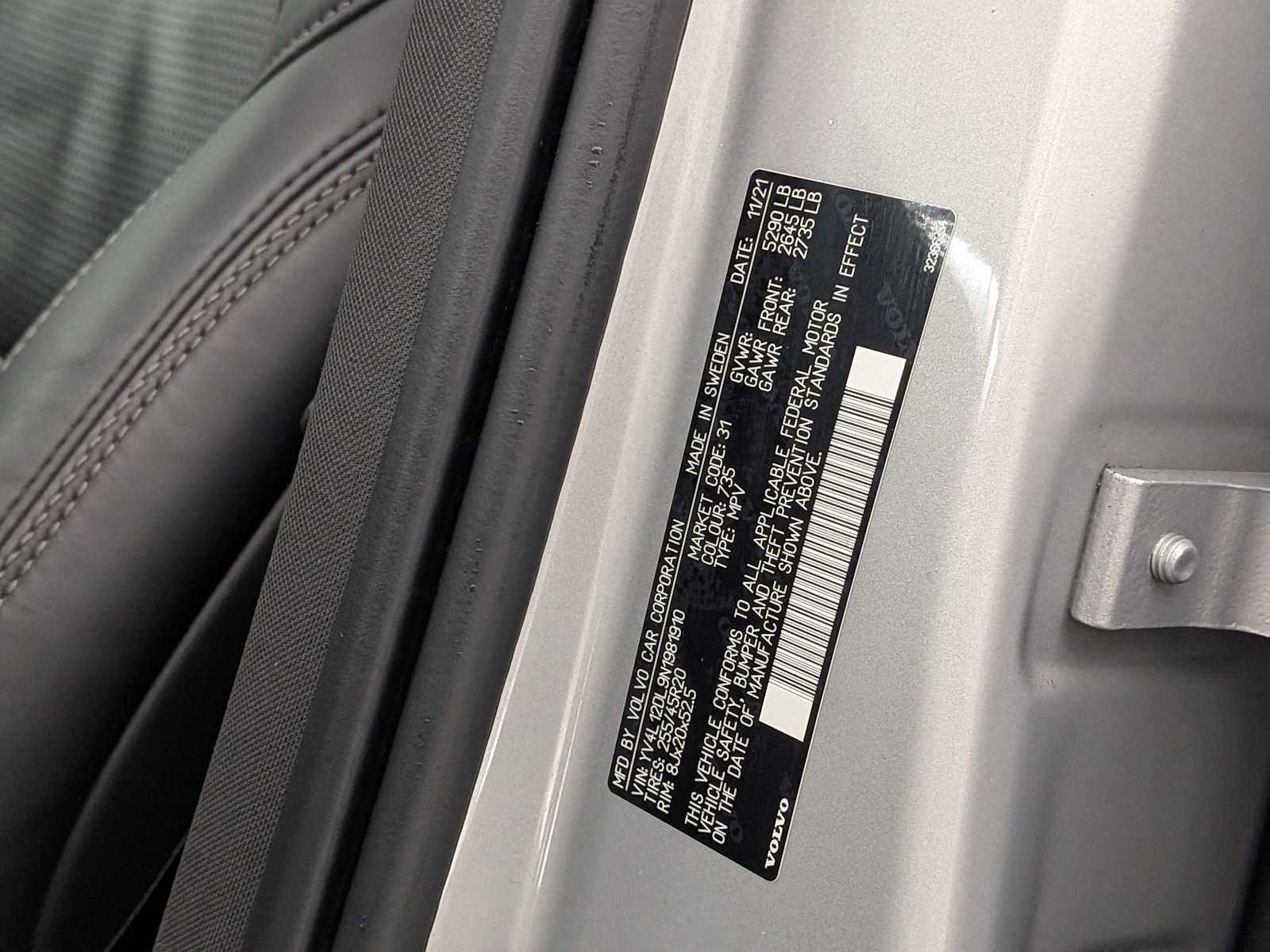 Used 2022 Volvo XC60 B5 Inscription w/ Advanced Package image 37