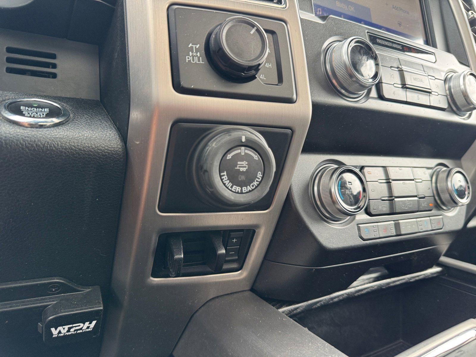 Used 2019 Ford F150 Platinum w/ Equipment Group 701A Luxury image 25