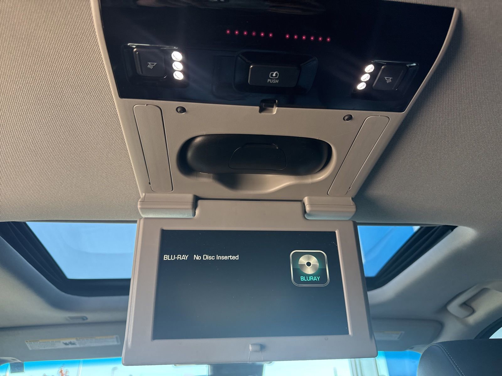 Used 2016 Chevrolet Tahoe LT AWD/4WD image 19