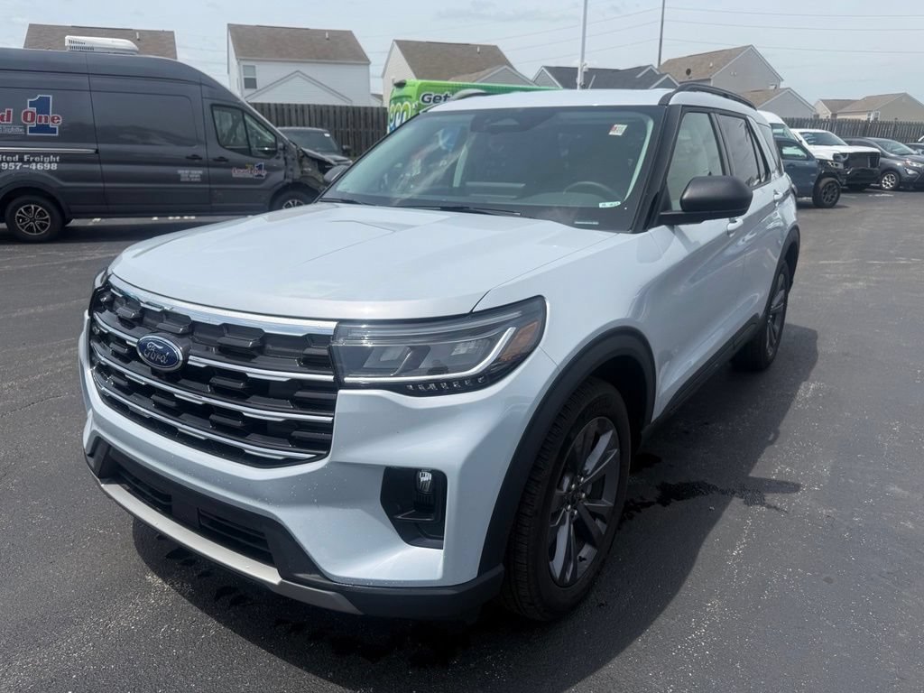 New 2026 Ford Explorer Active w/ Active Comfort Package AWD/4WD image 6