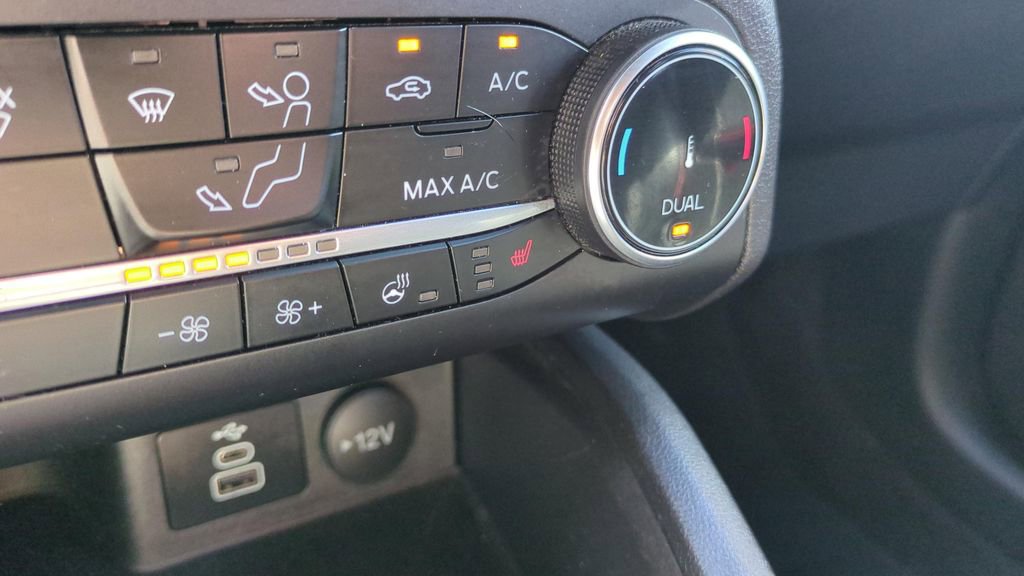 Used 2024 Ford Escape ST-Line w/ Cold Weather Package image 30