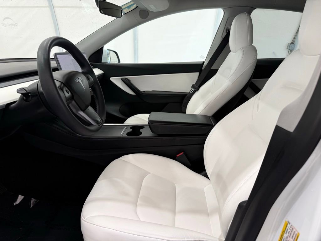 Used 2021 Tesla Model Y Long Range AWD/4WD image 11