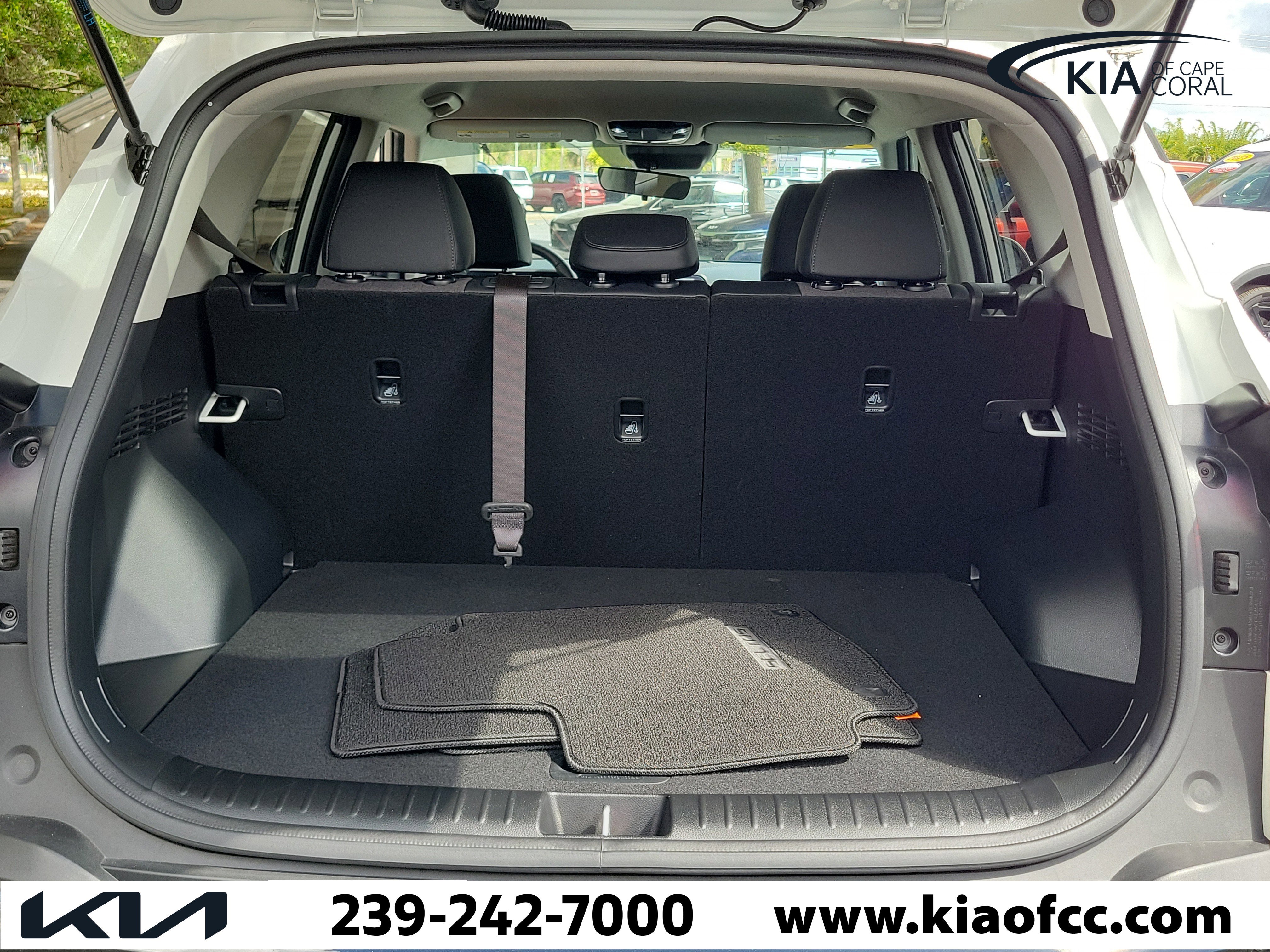 Certified 2025 Kia Seltos S AWD/4WD image 11