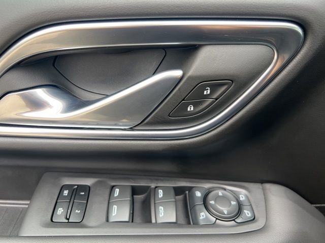 Used 2024 GMC Yukon XL AT4 w/ AT4 Premium Plus Package AWD/4WD image 30