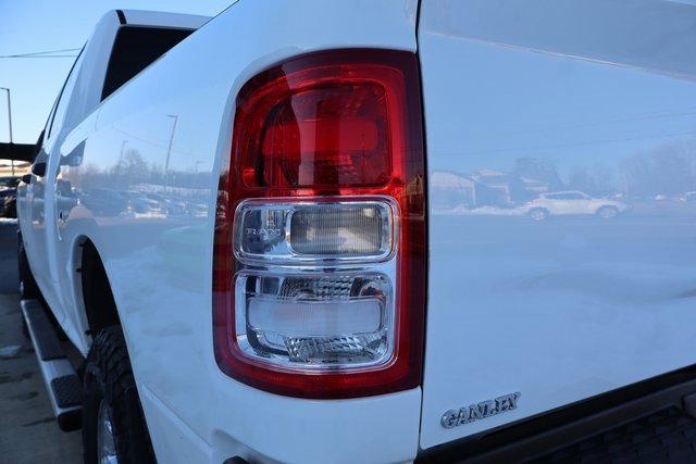 Used 2021 RAM 3500 Tradesman w/ Chrome Appearance Group image 33