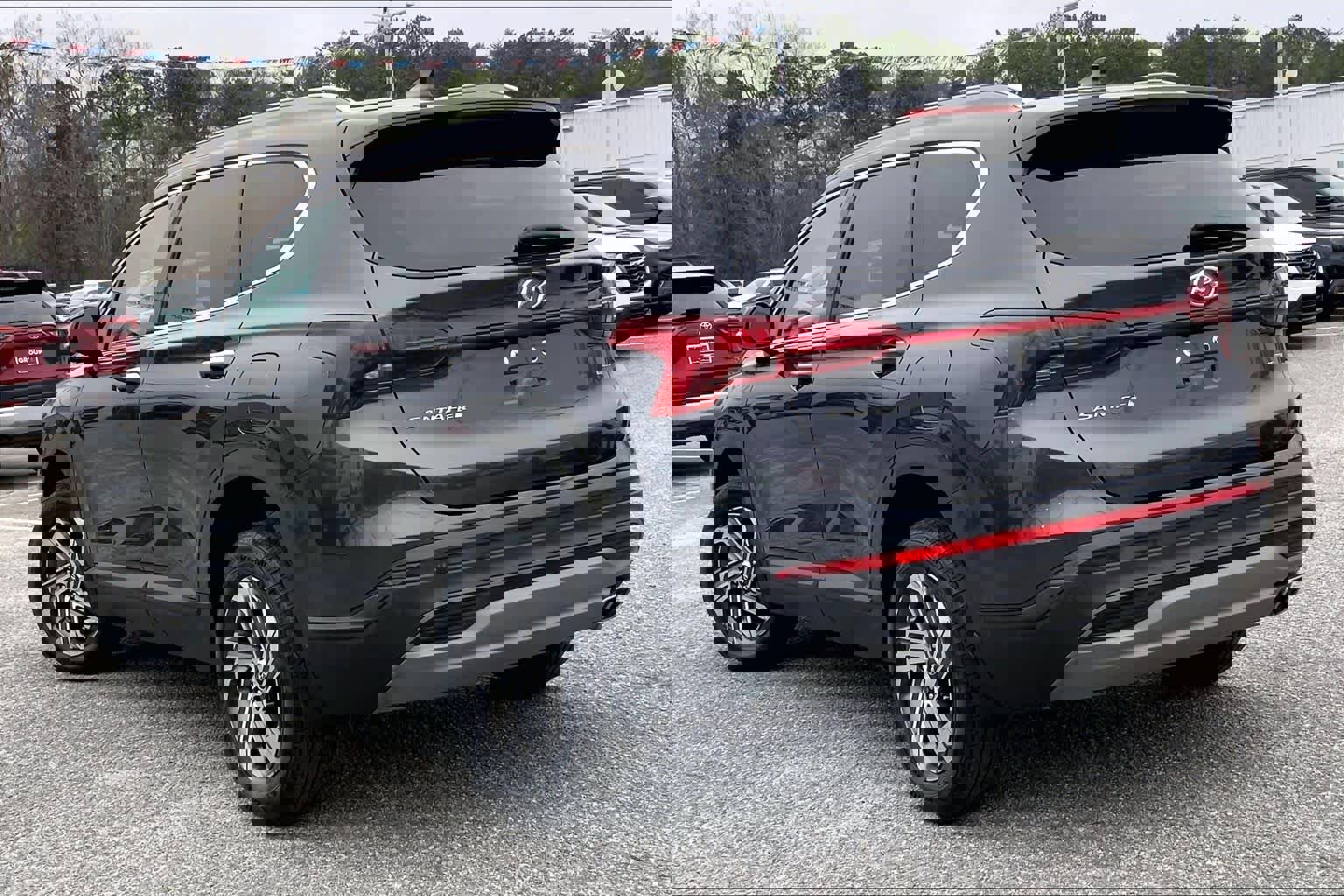 Used 2023 Hyundai Santa Fe SEL w/ Cargo Package image 11