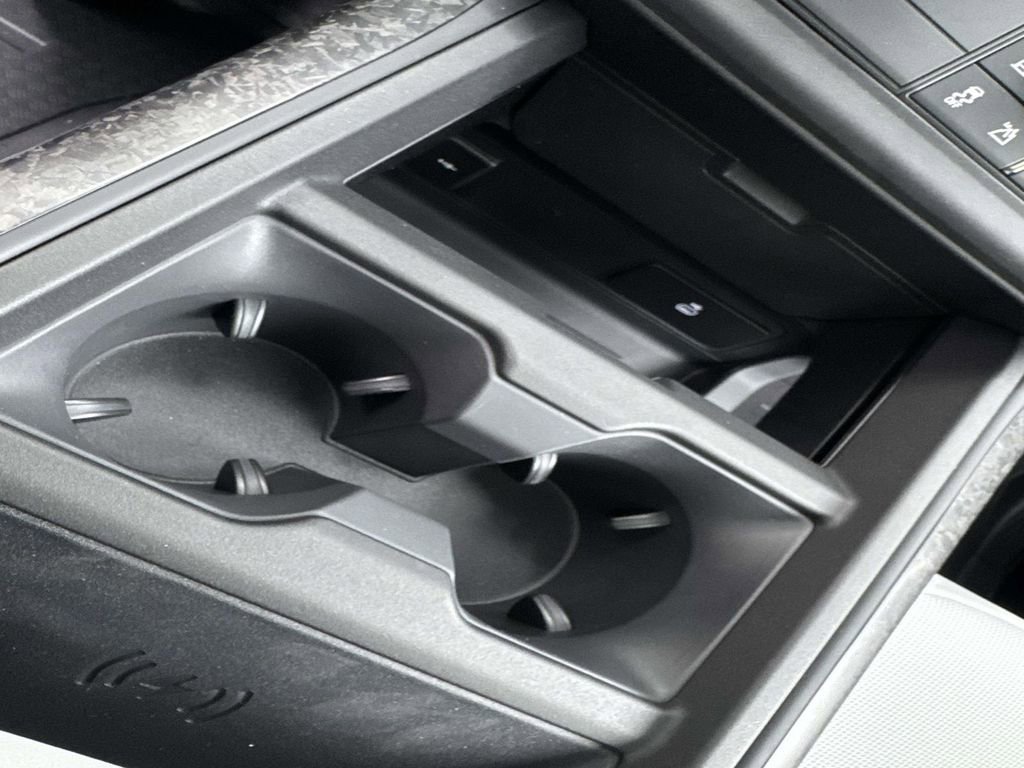 New 2026 Land Rover Defender 110 image 24