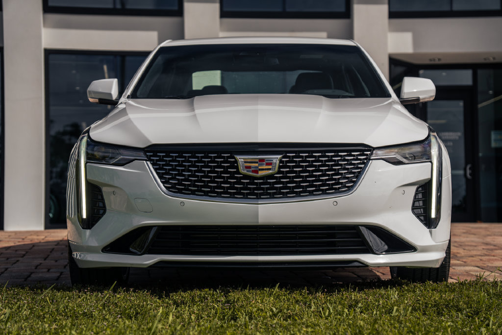 Used 2026 Cadillac CT4 Premium Luxury RWD image 8