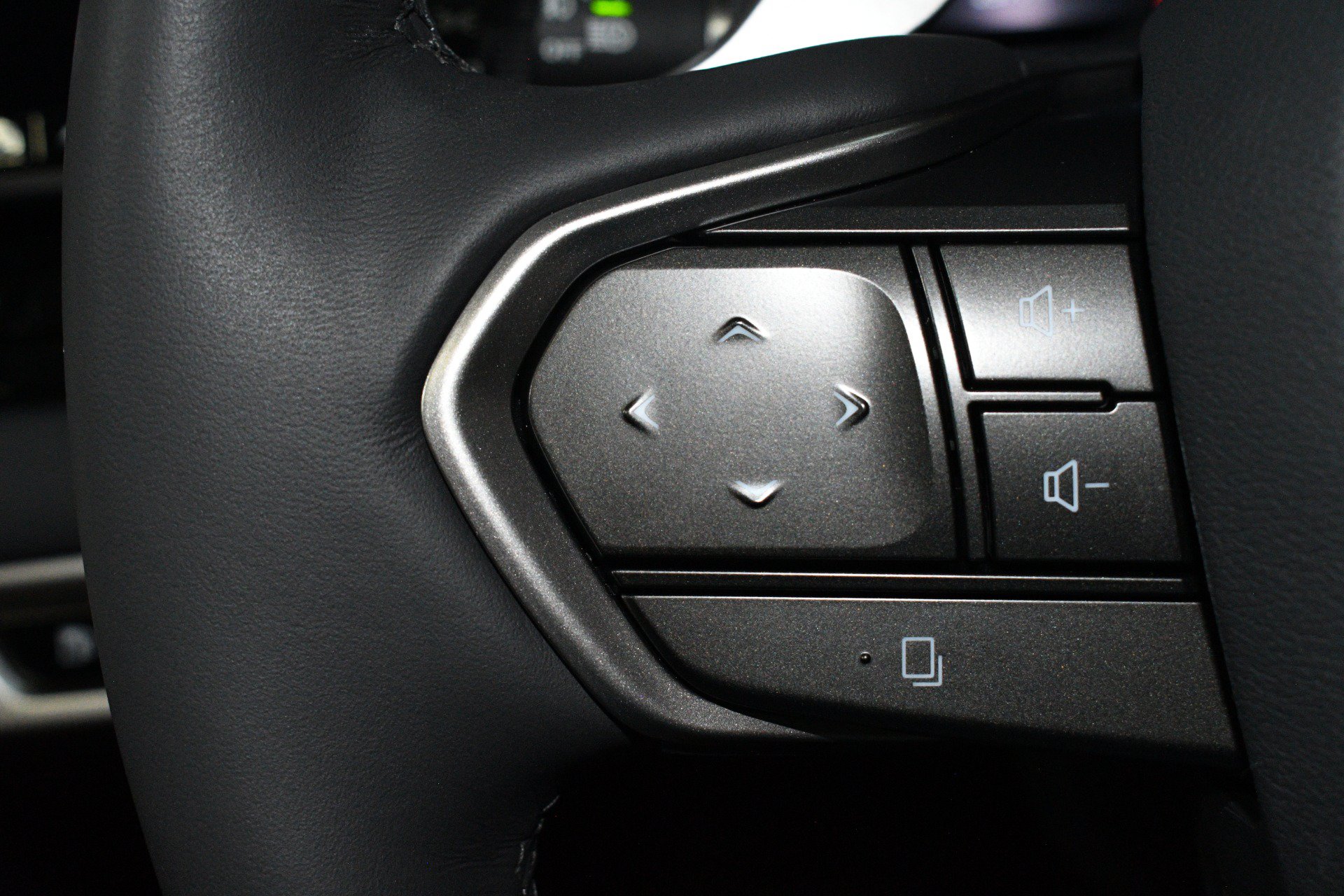 Used 2025 Lexus RX 350 Premium Plus w/ Convenience Package FWD image 27