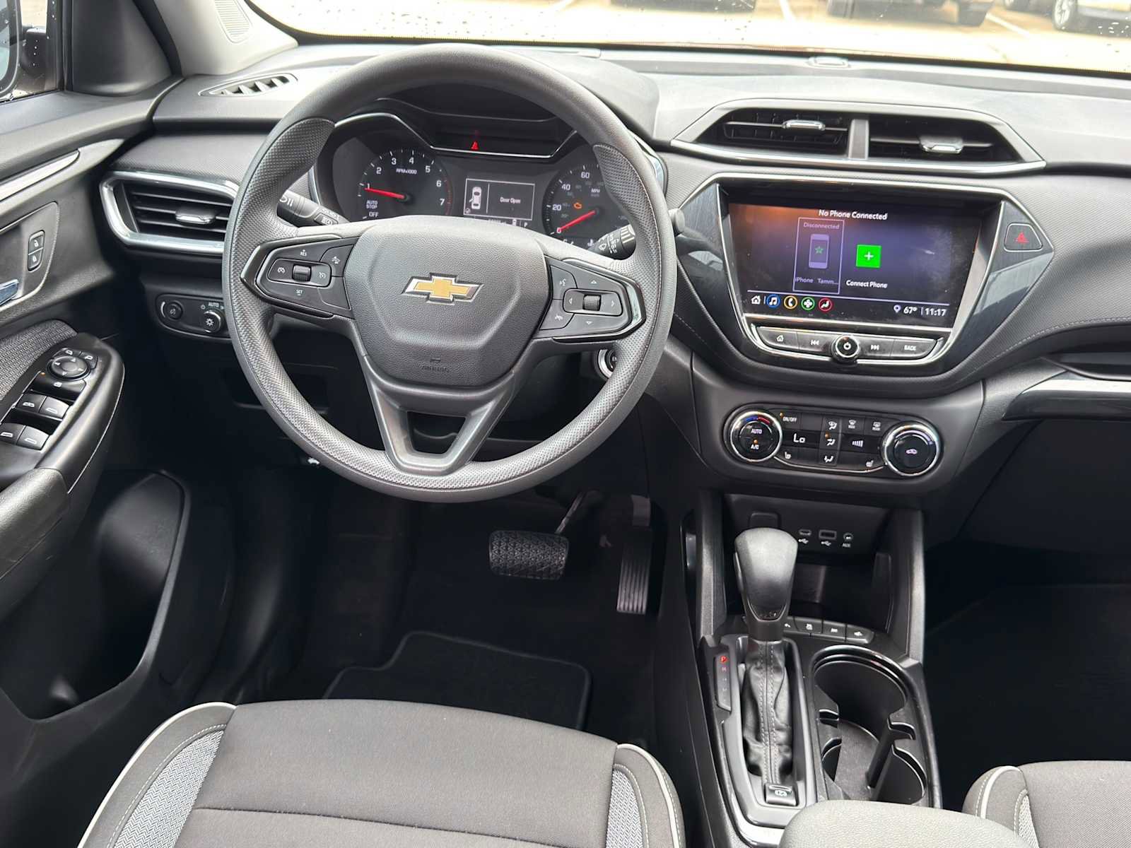 Used 2022 Chevrolet TrailBlazer LT w/ Convenience Package FWD image 28