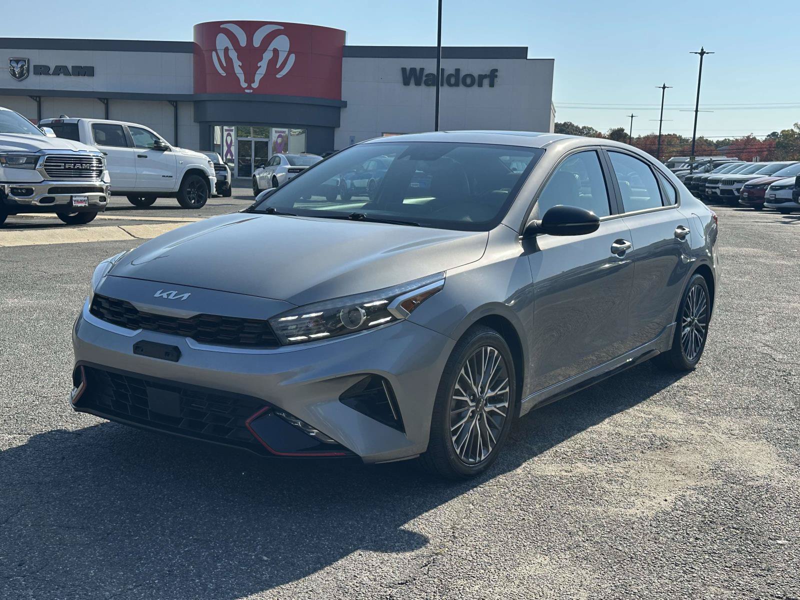 Used 2023 Kia Forte GT-Line w/ GT-Line Premium Package FWD image 4