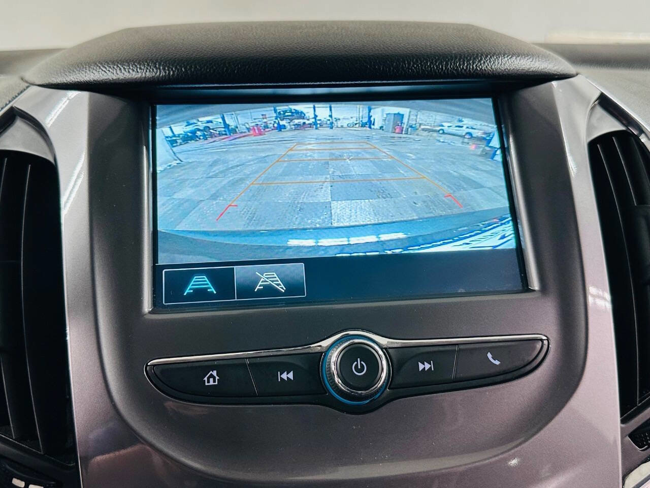 Used 2018 Chevrolet Cruze LT image 13