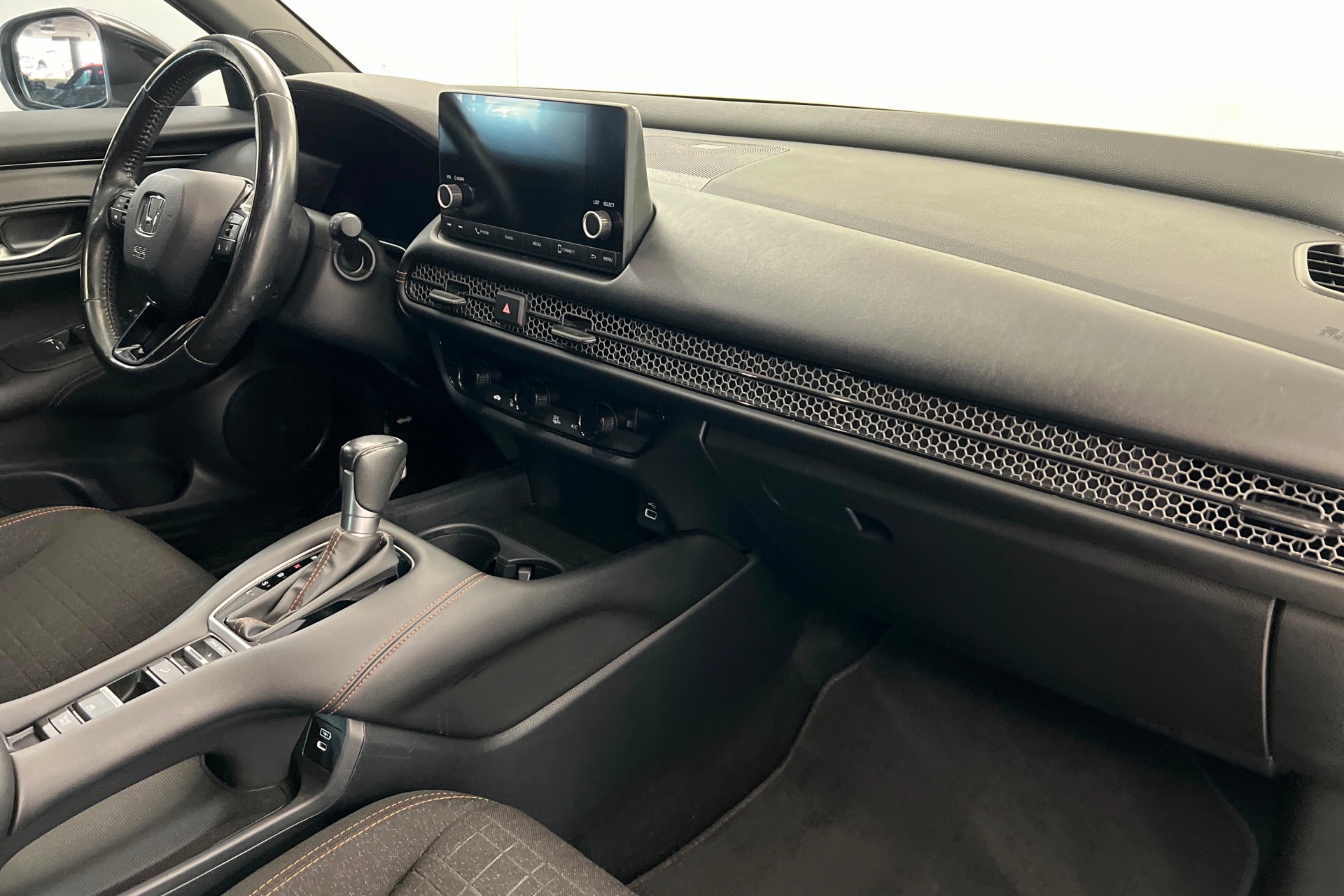 Used 2024 Honda HR-V Sport image 24