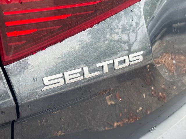 Certified 2023 Kia Seltos S image 3