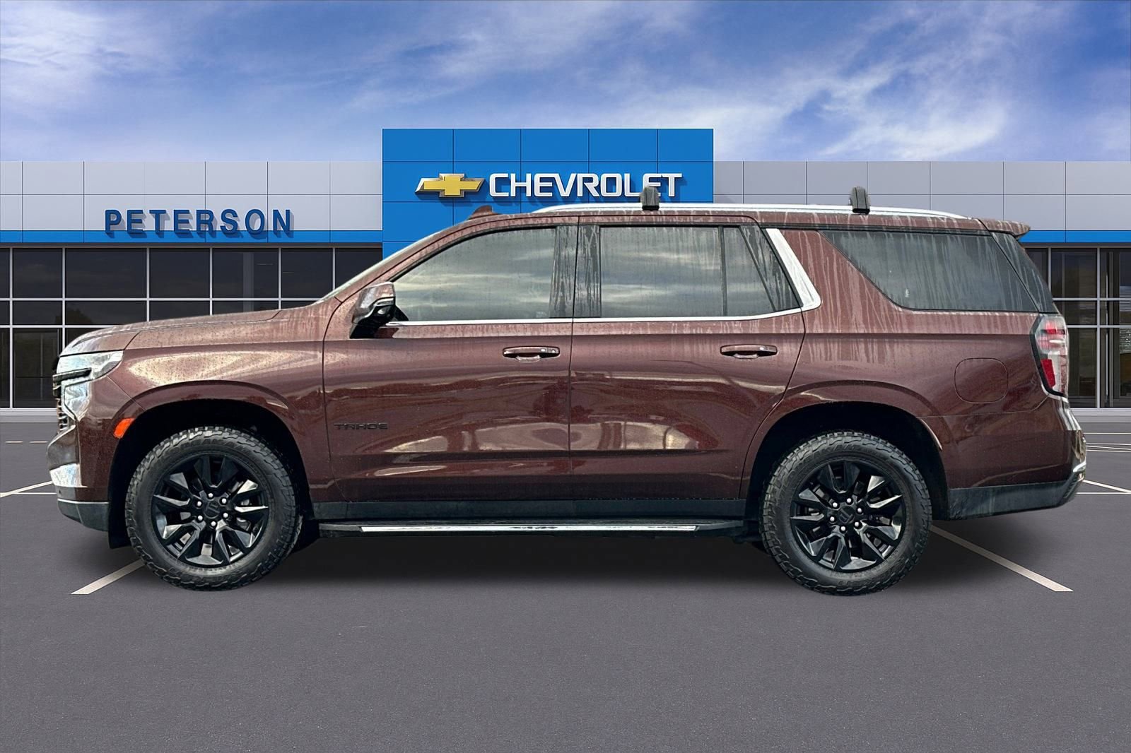 Certified 2022 Chevrolet Tahoe LT w/ Luxury Package AWD/4WD image 7