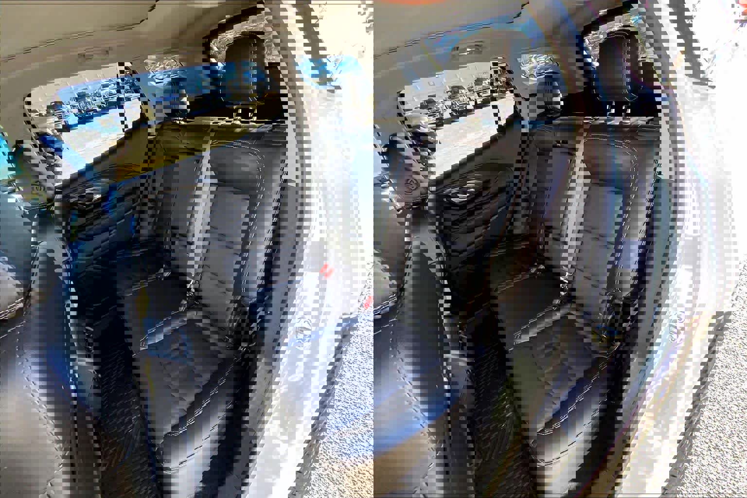 Used 2021 GMC Terrain SLT w/ Infotainment Package II image 21