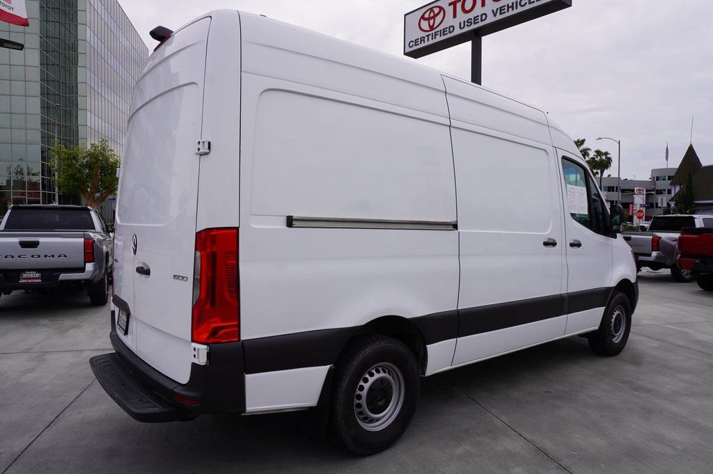 Used 2020 Mercedes-Benz Sprinter 1500 image 7