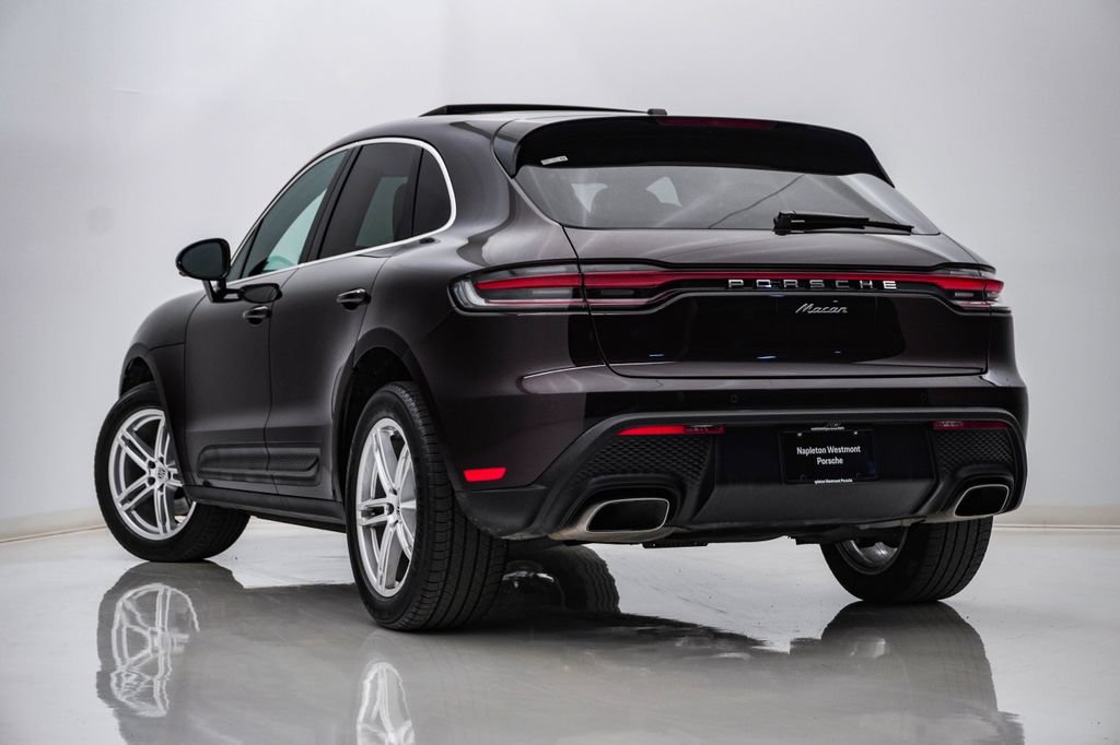 Used 2023 Porsche Macan Turbo AWD/4WD image 3