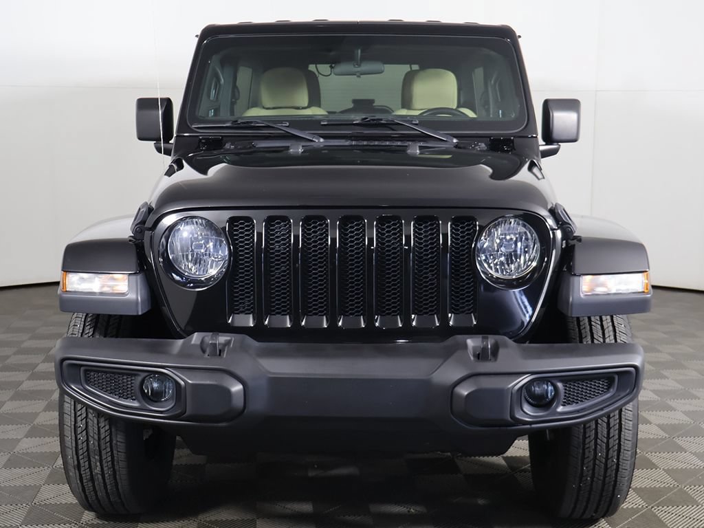 Used 2021 Jeep Wrangler Unlimited Sahara AWD/4WD image 8