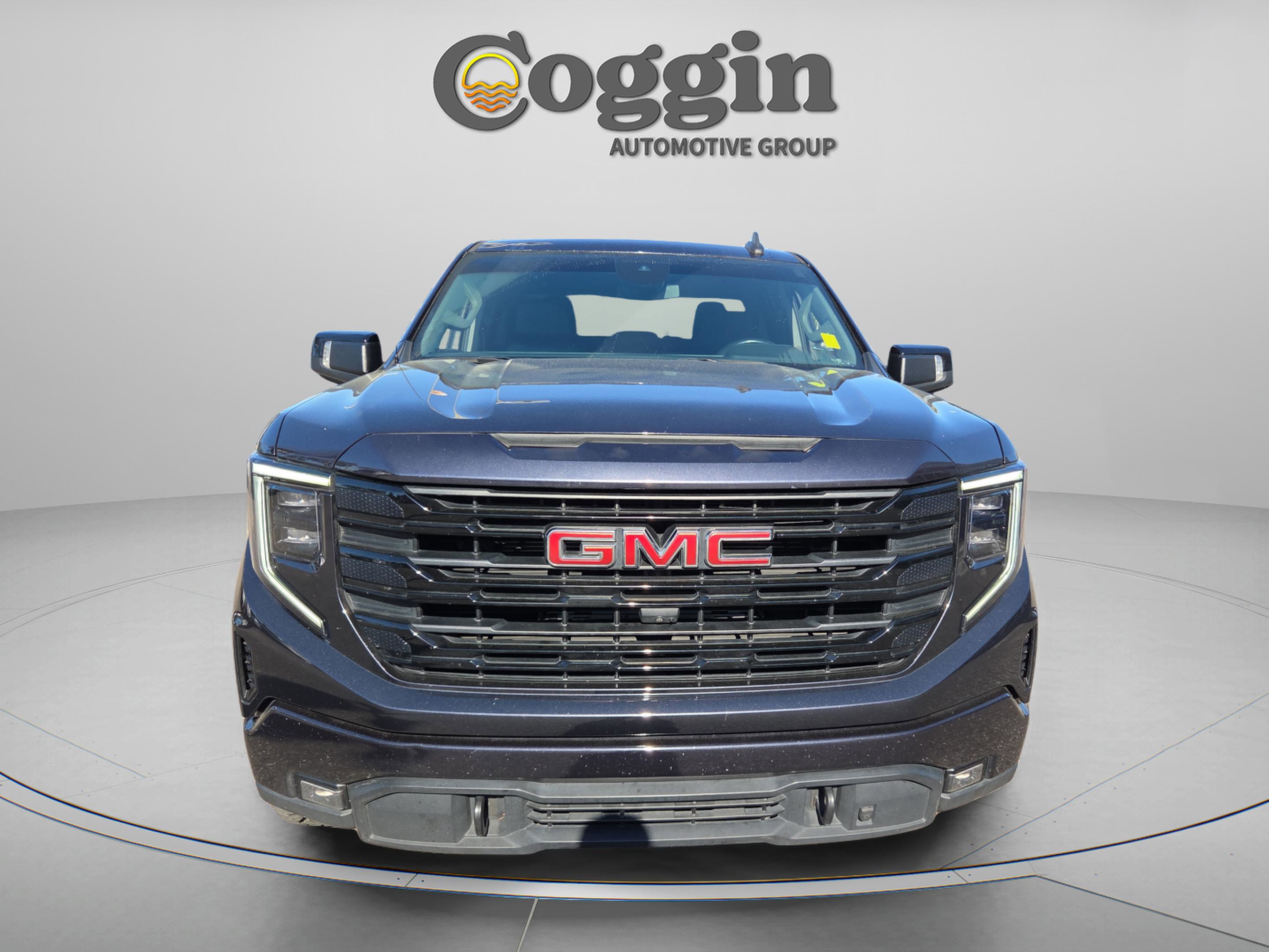 Used 2022 GMC Sierra 1500 Elevation w/ Elevation Premium Package image 9