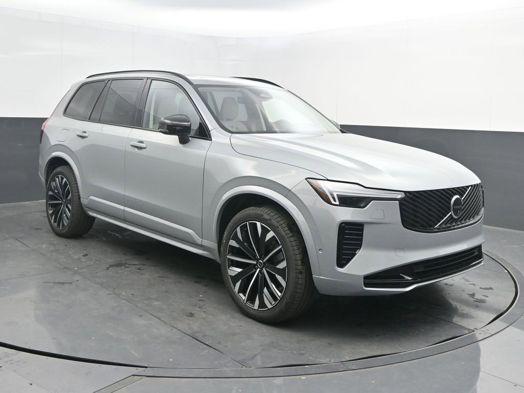 New 2026 Volvo XC90 B6 Ultra w/ Lounge Package image 9