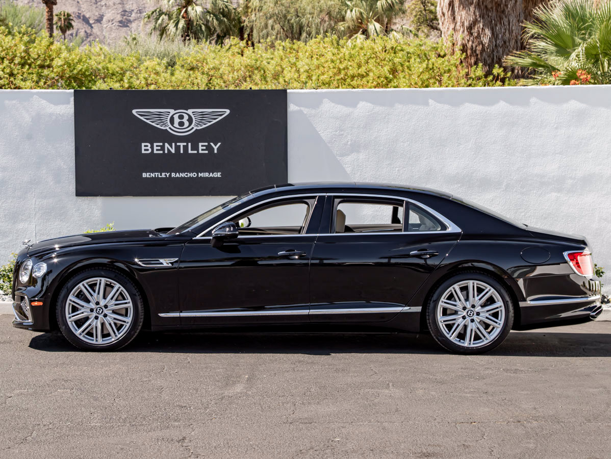 Used 2026 Bentley Flying Spur Plug-In Hybrid AWD/4WD image 5