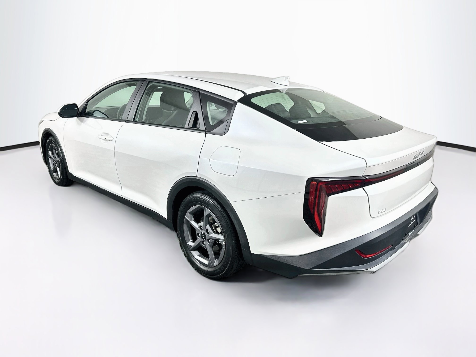 Used 2025 Kia K4 FWD image 5