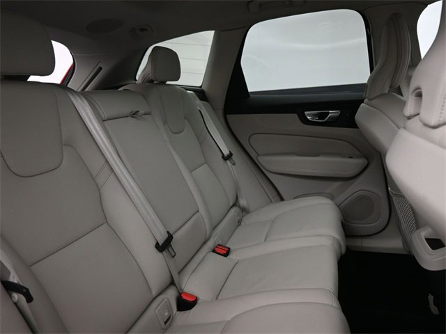 Used 2023 Volvo XC60 B5 Plus w/ Protection Package Premier image 33