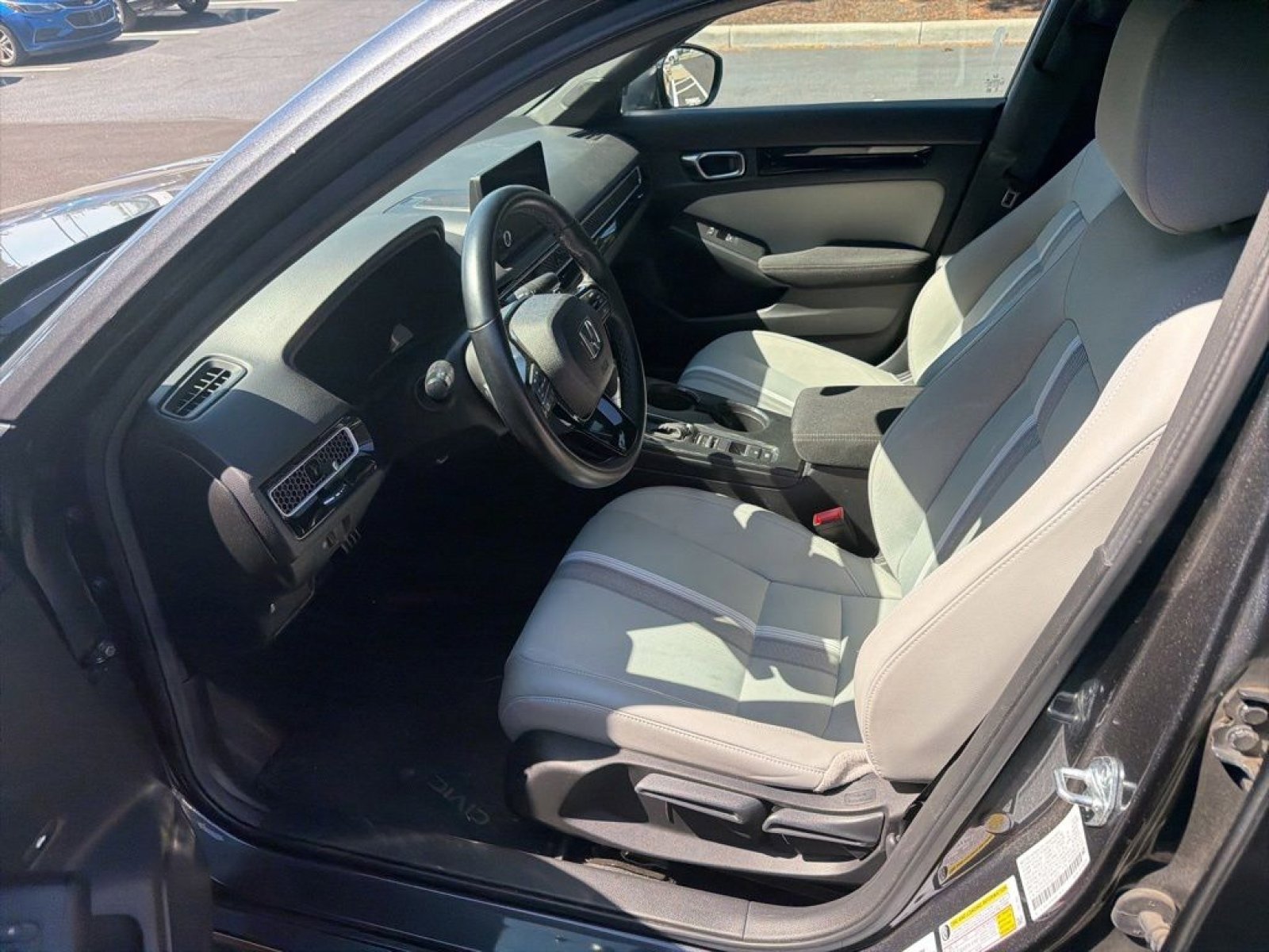 Used 2025 Honda Civic Sport image 14