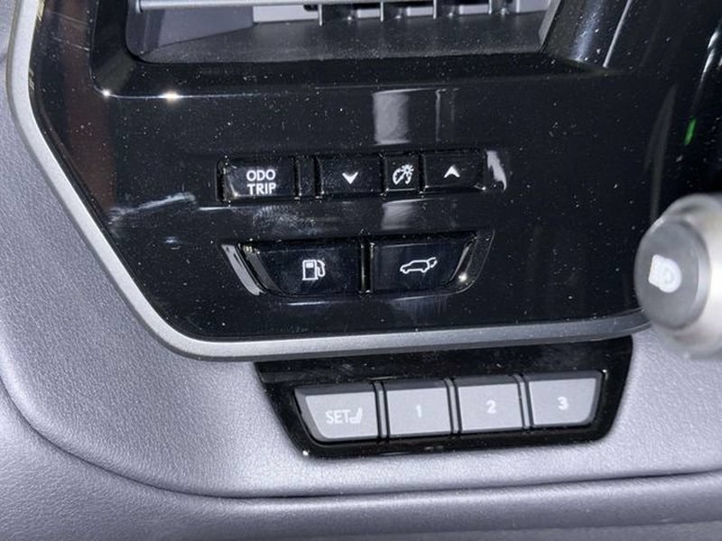 New 2026 Lexus TX 500h AWD image 17